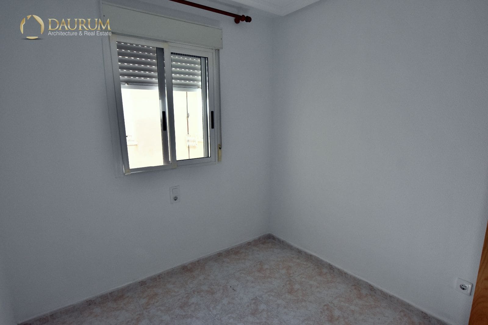 2 soveværelse Penthouse til salg i Santa Pola med swimmingpool garage - € 150.000 (Ref: 9631378)