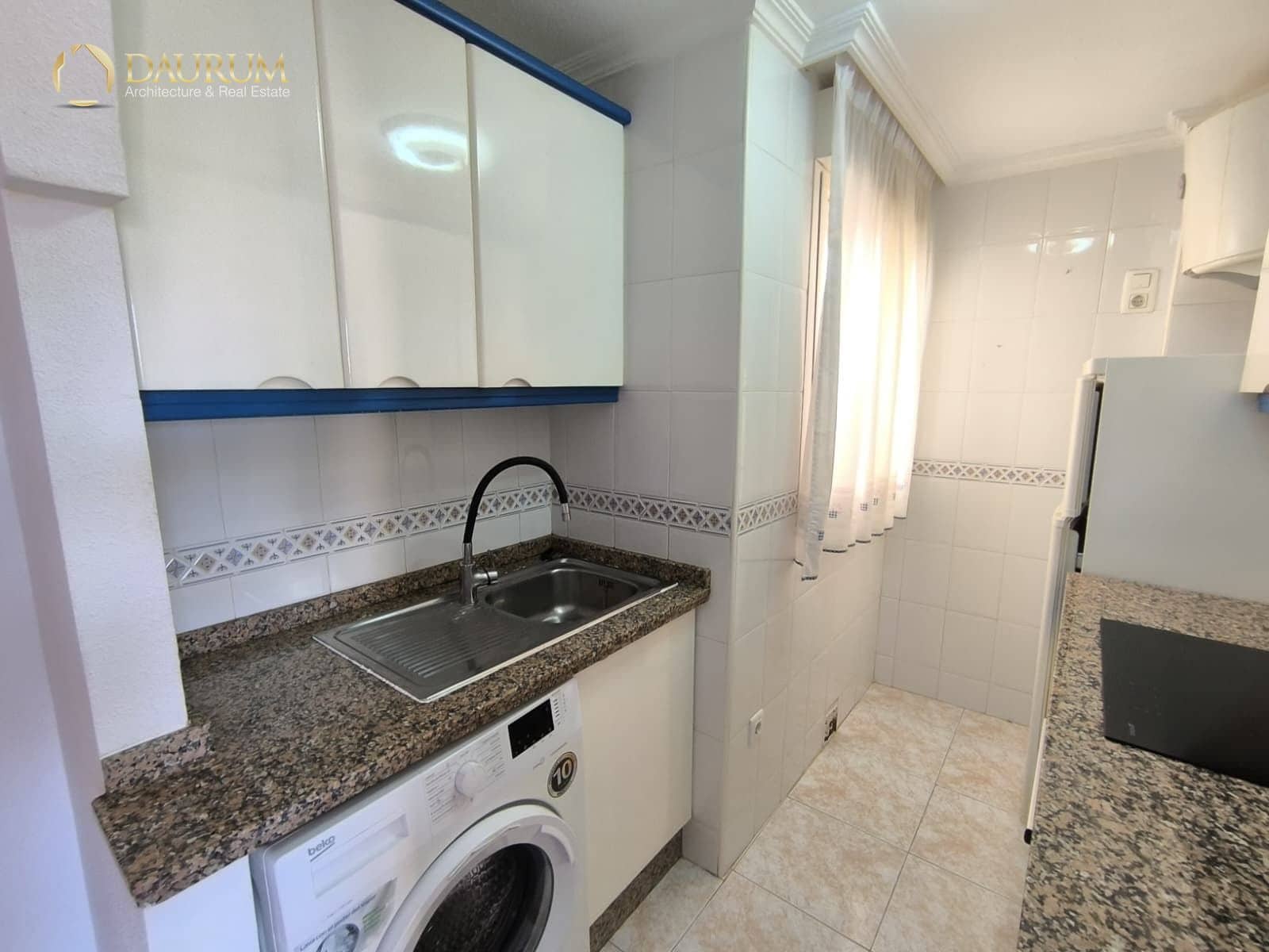 2 soveværelse Penthouse til salg i Santa Pola med swimmingpool garage - € 150.000 (Ref: 9631378)