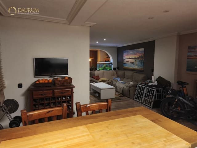 3 soveværelse Penthouse til salg i Playa Poniente, Benidorm med swimmingpool garage - € 250.000 (Ref: 9634823)