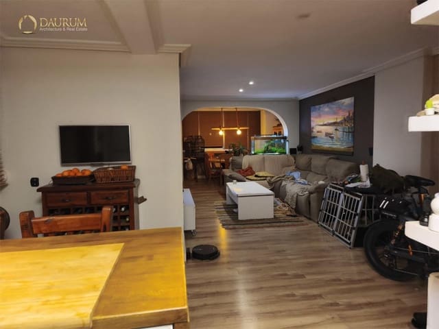 3 soveværelse Penthouse til salg i Playa Poniente, Benidorm med swimmingpool garage - € 250.000 (Ref: 9634823)