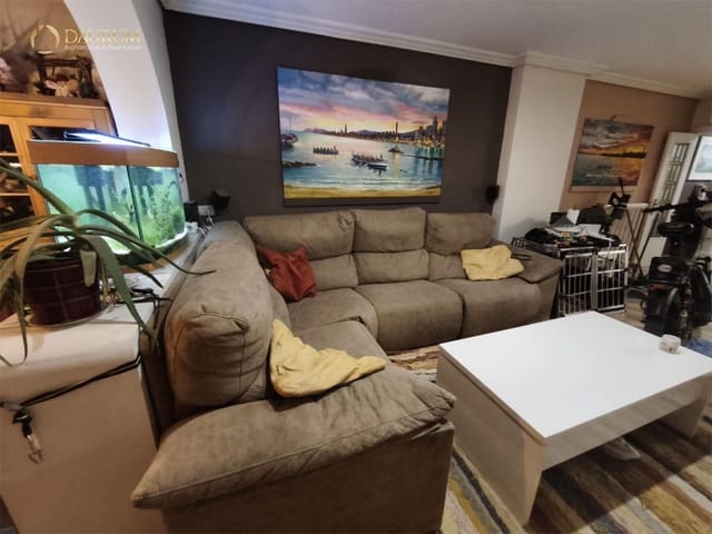 3 soveværelse Penthouse til salg i Playa Poniente, Benidorm med swimmingpool garage - € 250.000 (Ref: 9634823)