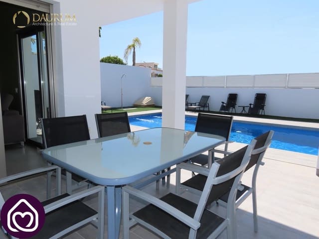 3 soverom Villa til salgs i San Fulgencio med svømmebasseng garasje - € 450 000 (Ref: 9636159)