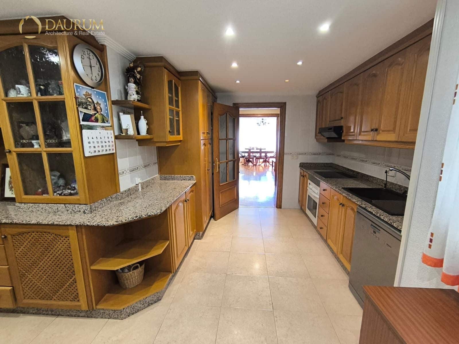 4 quarto Apartamento para venda em Alicante cidade com garagem - 430 000 € (Ref: 9642179)