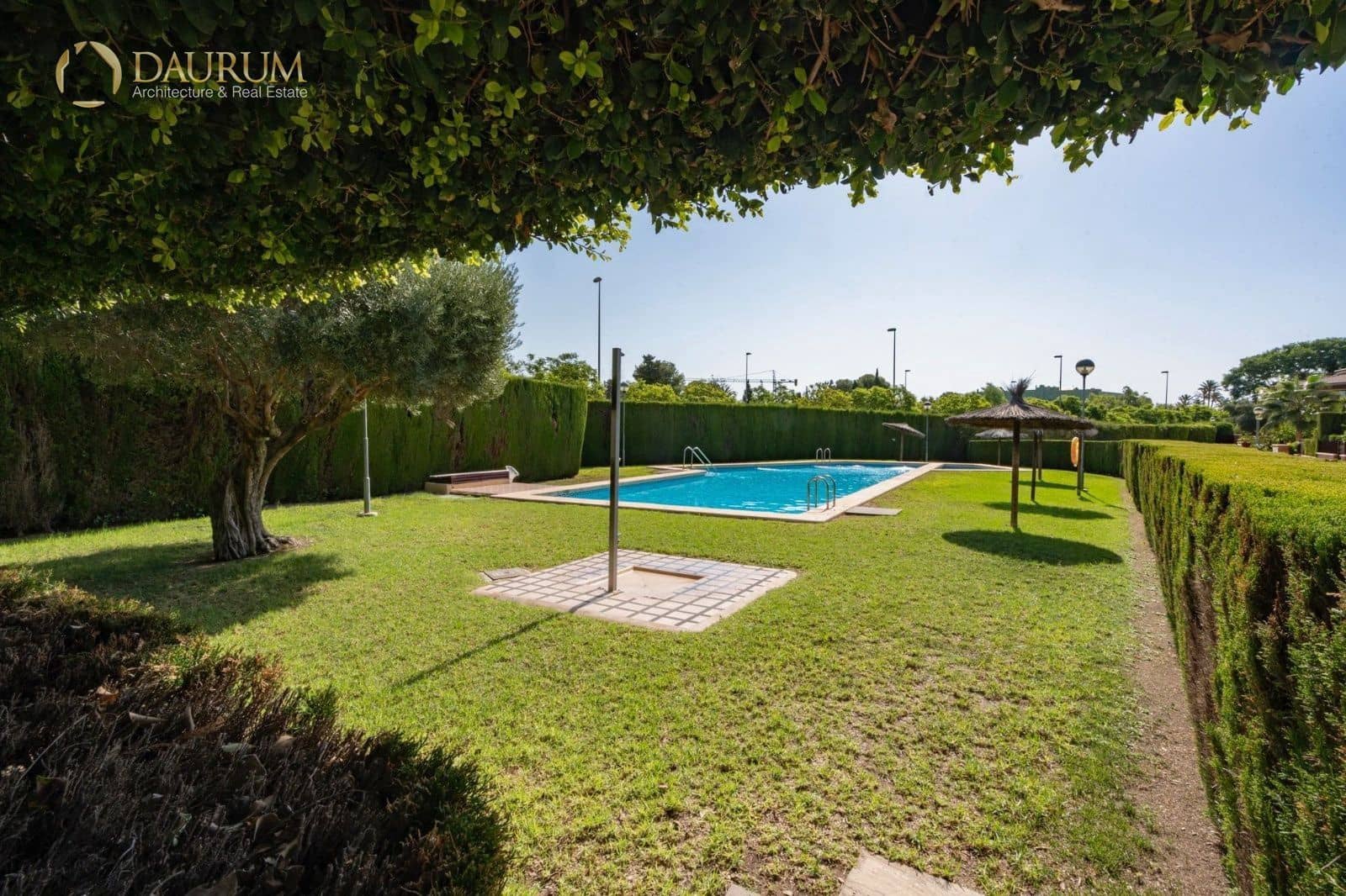 6 bedroom Townhouse for sale in Muchamiel / Mutxamel with pool garage - € 495,000 (Ref: 9646091)