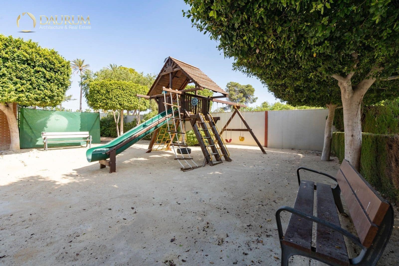 6 bedroom Townhouse for sale in Muchamiel / Mutxamel with pool garage - € 495,000 (Ref: 9646091)