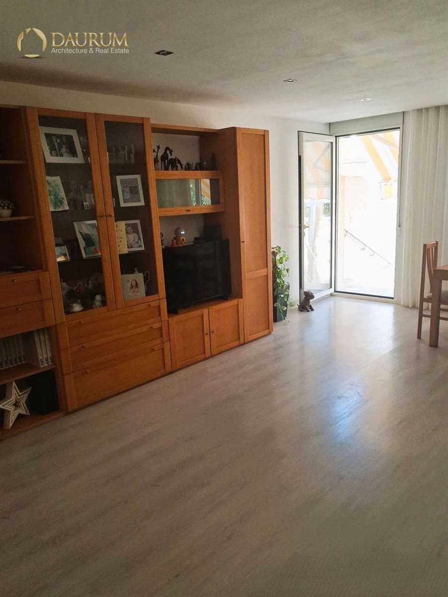 6 Zimmer Haus zu verkaufen in Alicante / Alacant Stadt mit Garage - 460.000 € (Ref: 9646092)