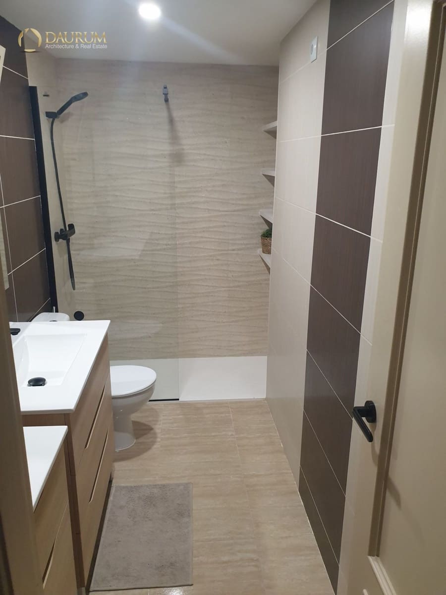 2 makuuhuone Asunto myytävänä paikassa Benidorm mukana uima-altaan 
autotalli - 225 000 € (Ref: 9656608)