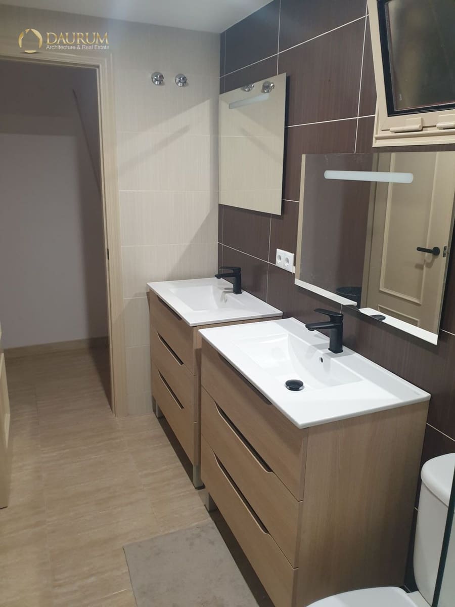 2 makuuhuone Asunto myytävänä paikassa Benidorm mukana uima-altaan 
autotalli - 225 000 € (Ref: 9656608)