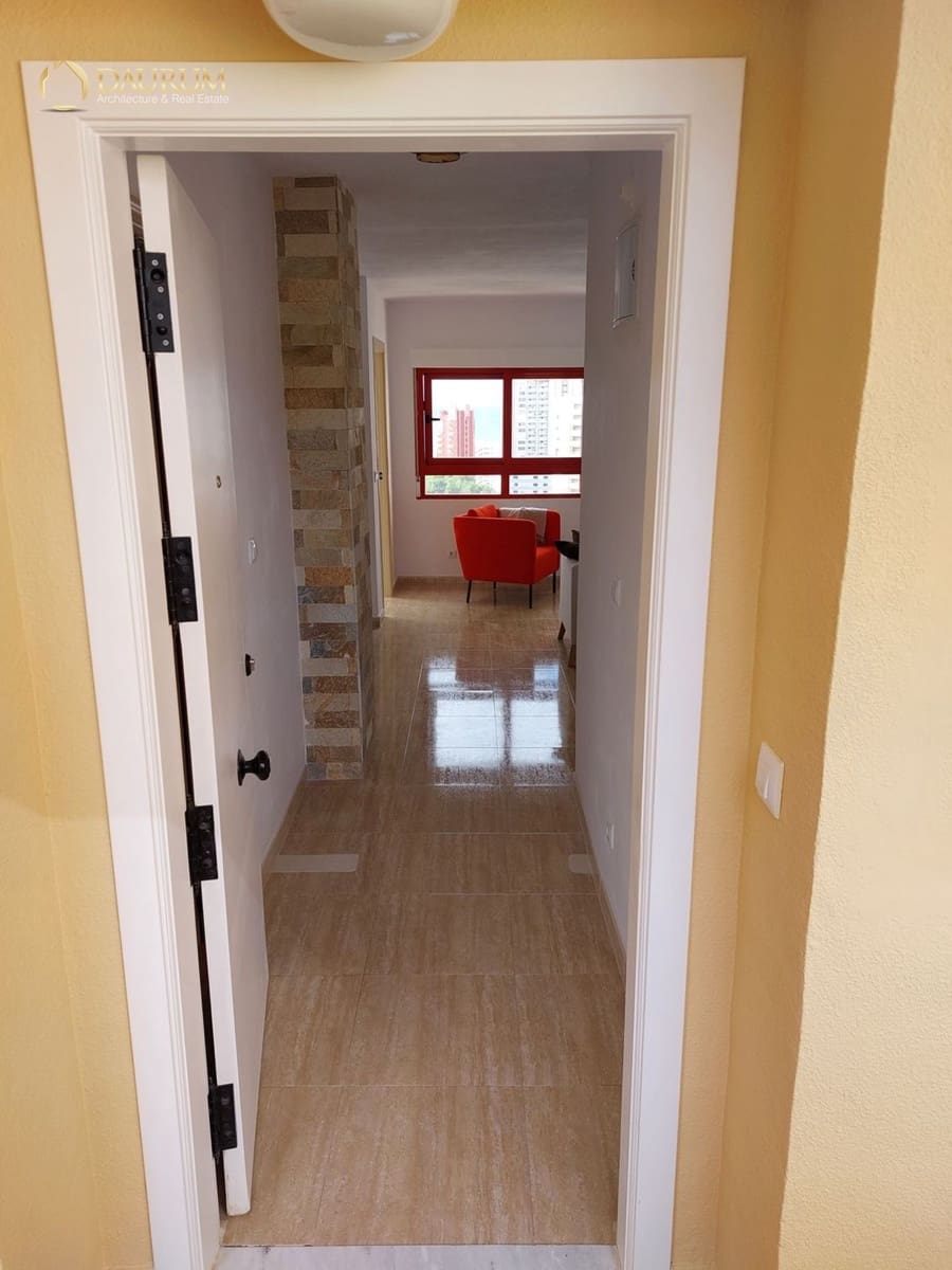 2 makuuhuone Asunto myytävänä paikassa Benidorm mukana uima-altaan 
autotalli - 225 000 € (Ref: 9656608)