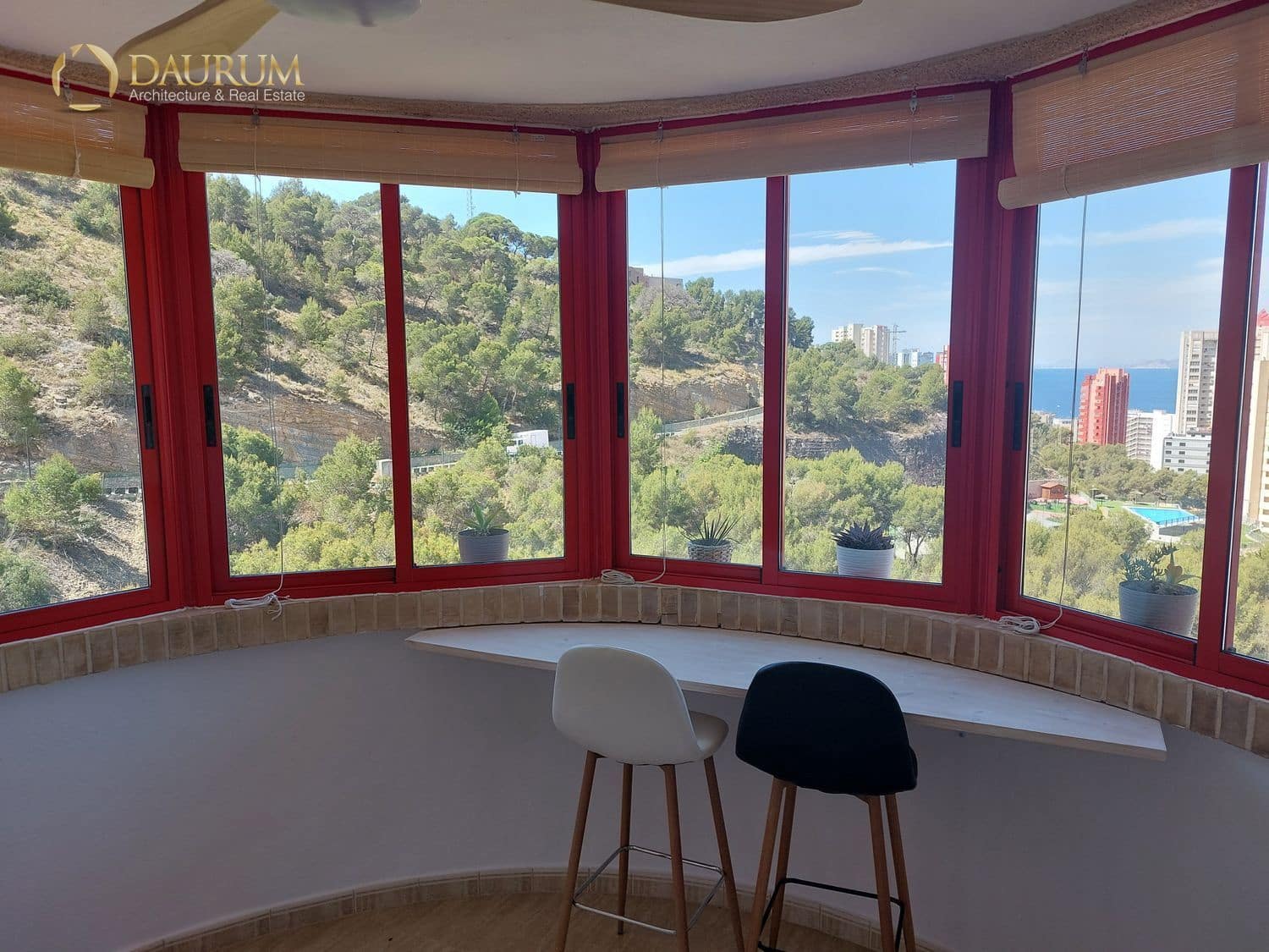 2 makuuhuone Asunto myytävänä paikassa Benidorm mukana uima-altaan 
autotalli - 225 000 € (Ref: 9656608)