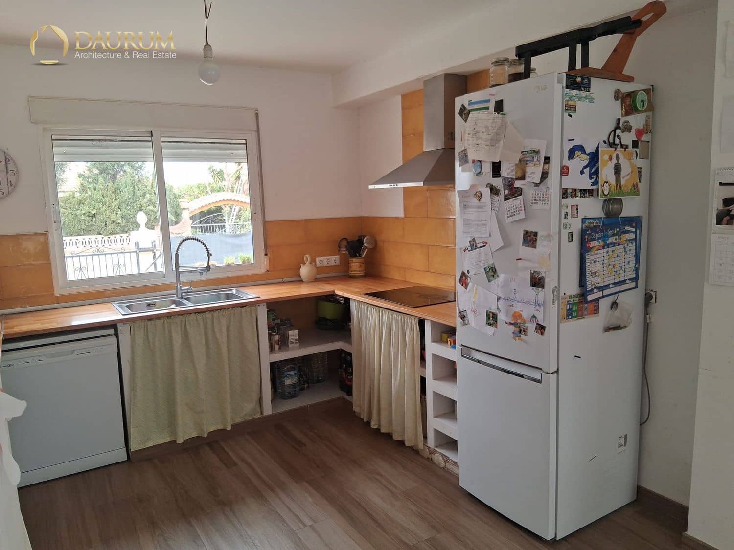 4 makuuhuone Huvila myytävänä paikassa Busot mukana 
autotalli - 295 000 € (Ref: 9656856)