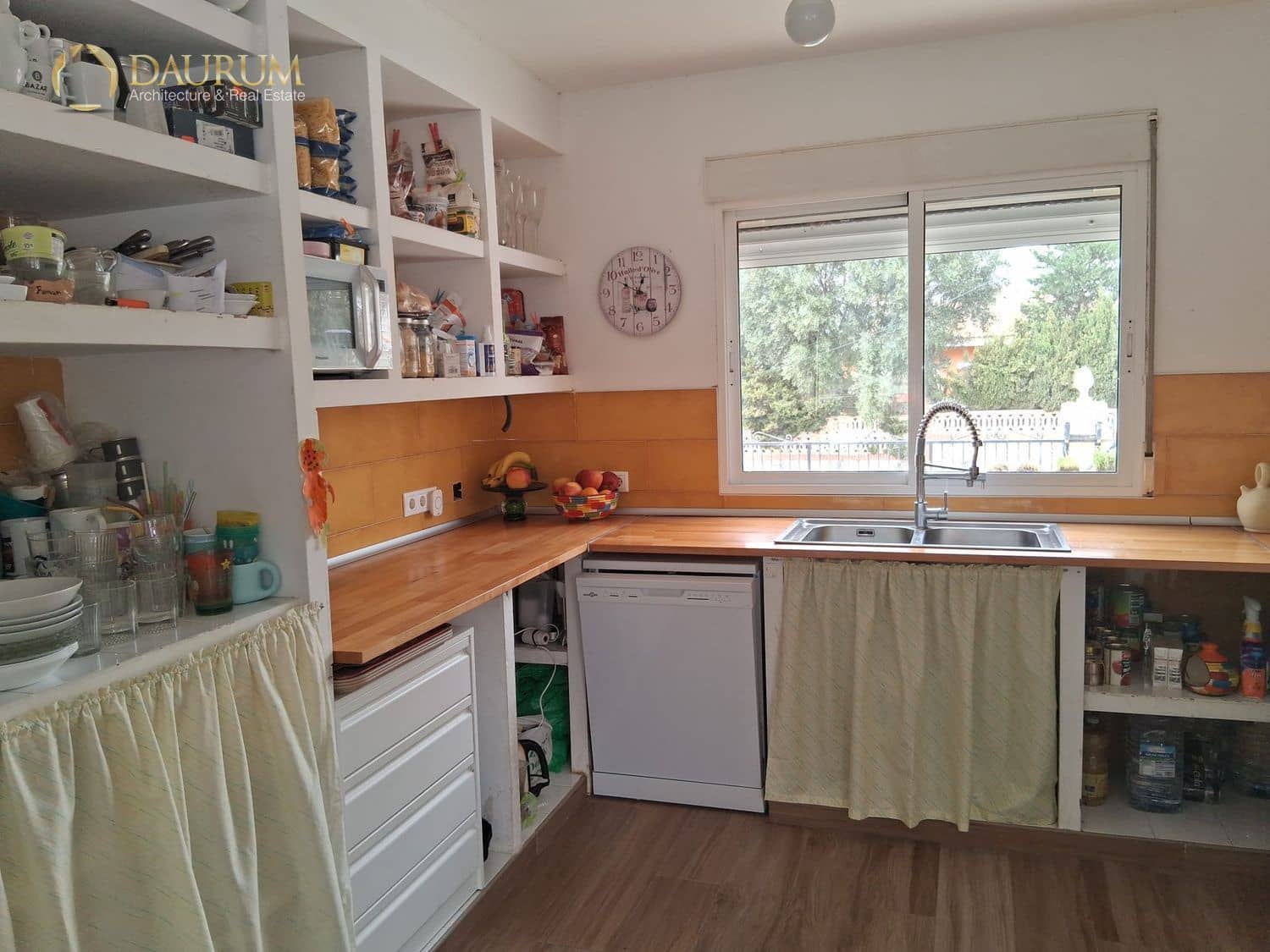 4 makuuhuone Huvila myytävänä paikassa Busot mukana 
autotalli - 295 000 € (Ref: 9656856)