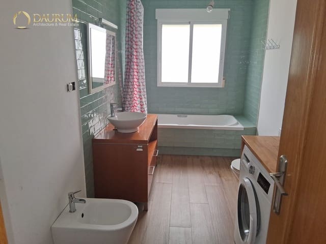 4 makuuhuone Huvila myytävänä paikassa Busot mukana 
autotalli - 295 000 € (Ref: 9656856)