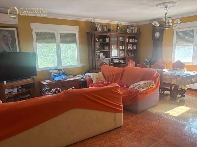 5 bedroom Villa for sale in Ciudad de Asís, Alicante / Alacant city with garage - € 500,000 (Ref: 9656858)