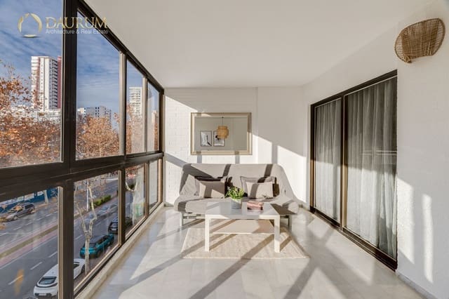 2 Zimmer Wohnung zu verkaufen in Playa Levante, Benidorm mit Pool - 270.000 € (Ref: 9657854)