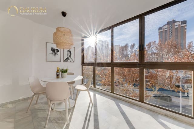 2 Zimmer Wohnung zu verkaufen in Playa Levante, Benidorm mit Pool - 270.000 € (Ref: 9657854)