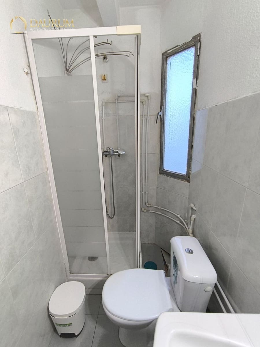 2 makuuhuone Asunto myytävänä paikassa Alicante kaupunki - 124 000 € (Ref: 9665259)