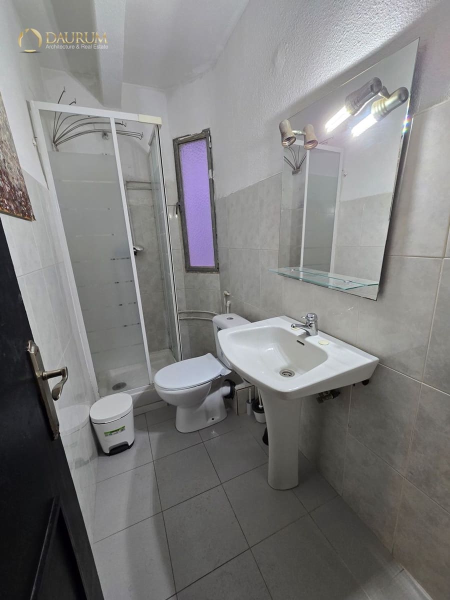 2 makuuhuone Asunto myytävänä paikassa Alicante kaupunki - 124 000 € (Ref: 9665259)