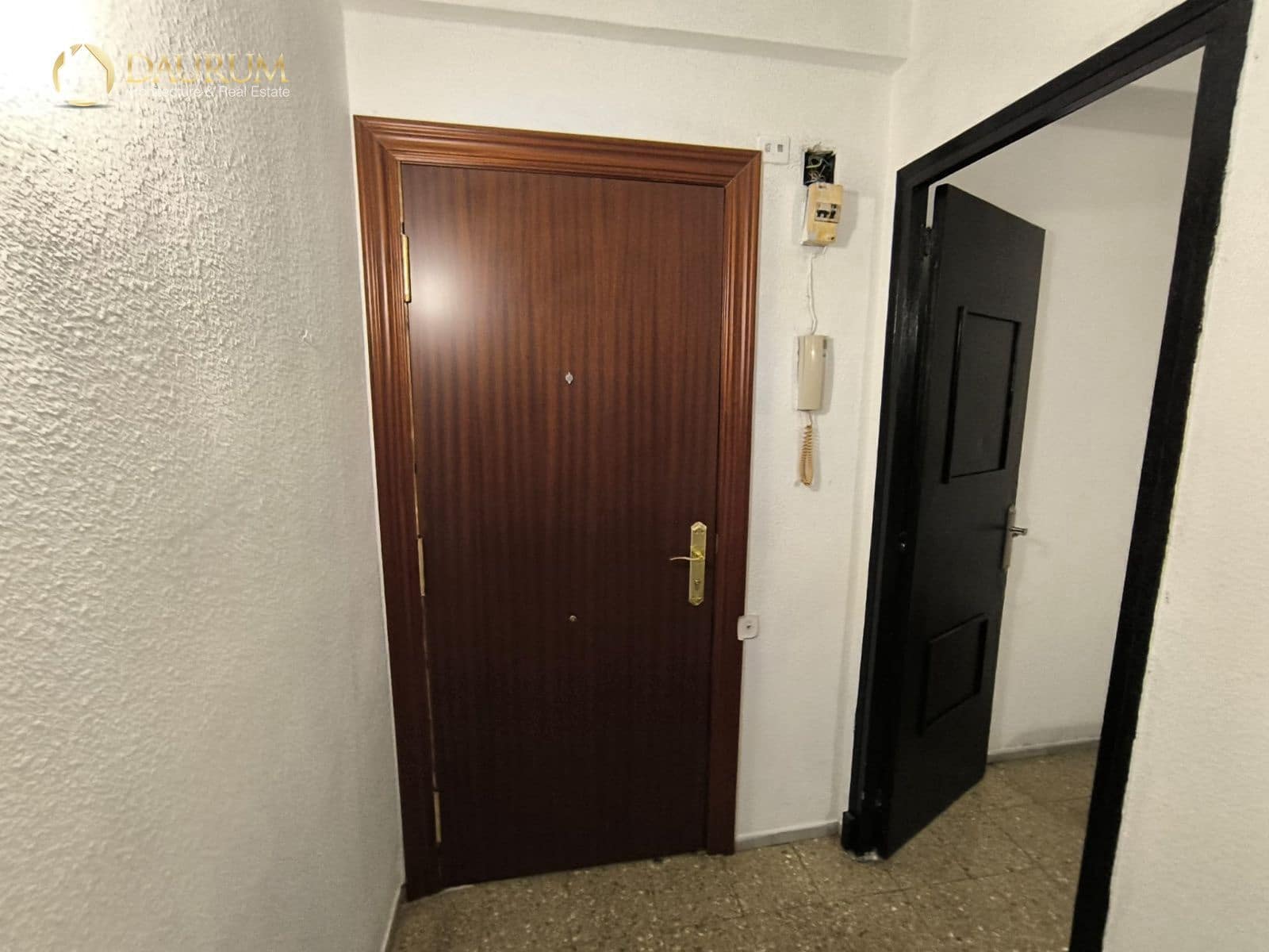 2 makuuhuone Asunto myytävänä paikassa Alicante kaupunki - 124 000 € (Ref: 9665259)