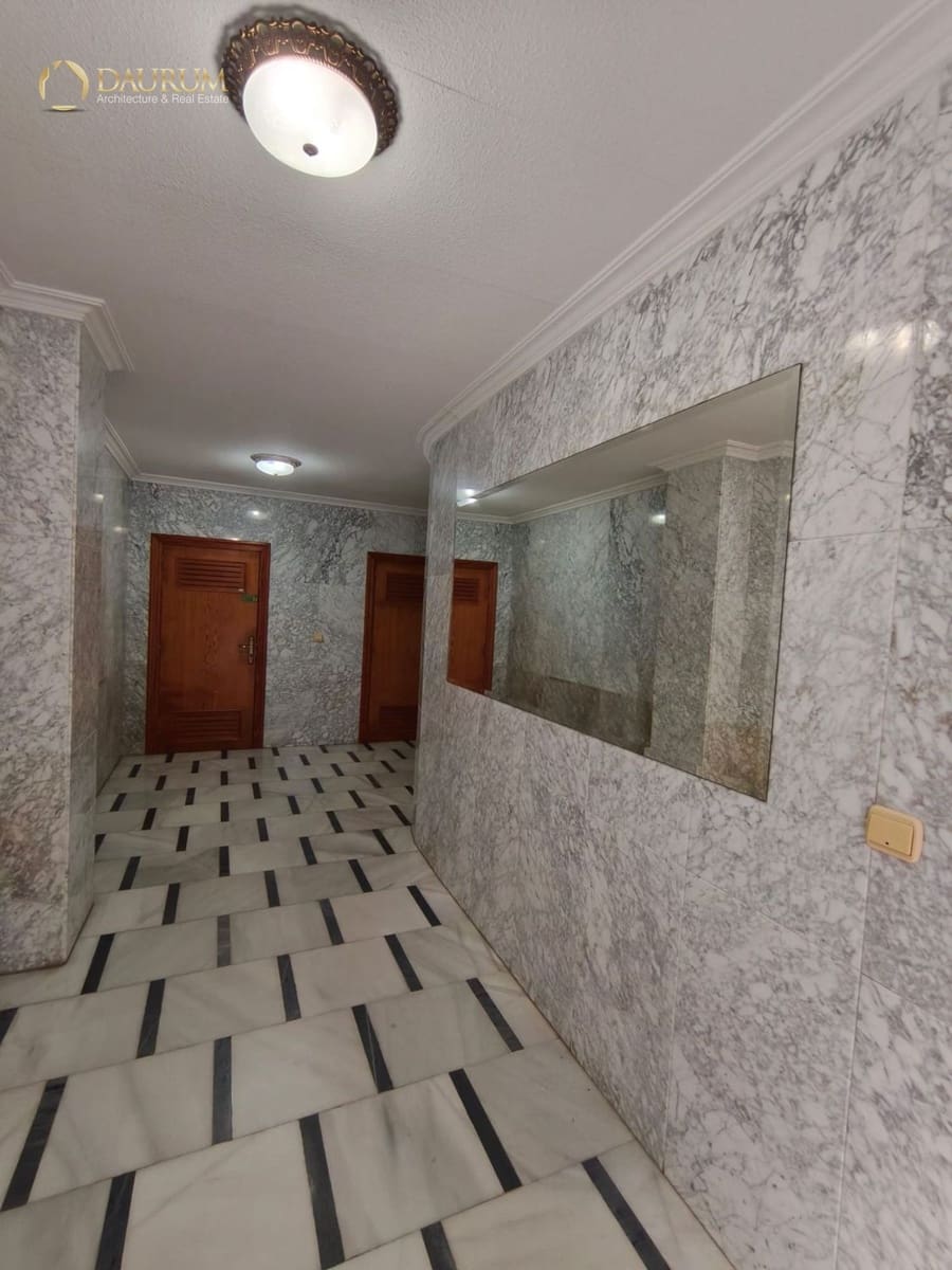 Piso de 3 habitaciones en Santa Pola en venta - 229.000 € (Ref: 9665260)