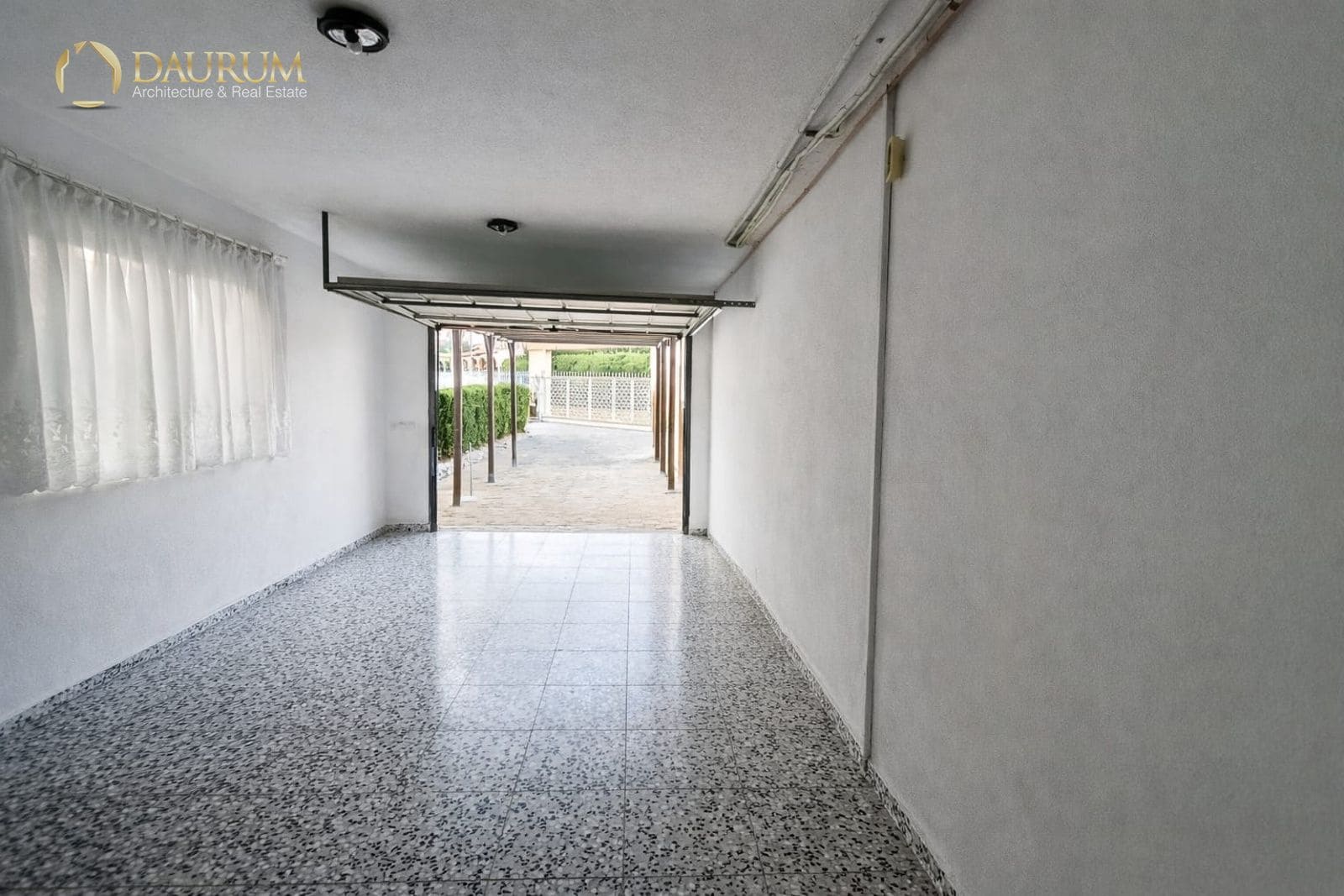 4 makuuhuone Huvila myytävänä paikassa Barranco Hondo mukana uima-altaan 
autotalli - 550 000 € (Ref: 9665261)