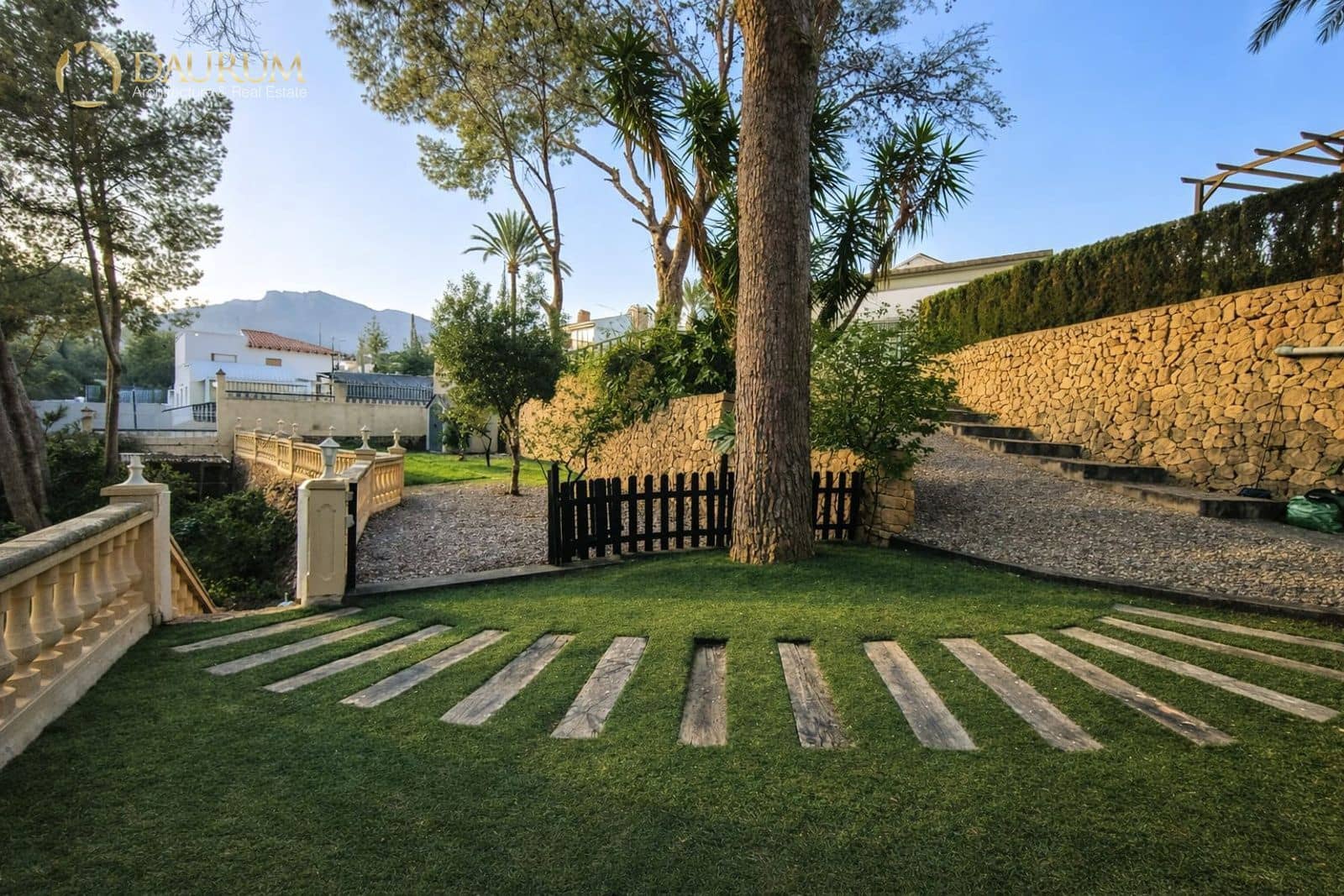 4 makuuhuone Huvila myytävänä paikassa Barranco Hondo mukana uima-altaan 
autotalli - 550 000 € (Ref: 9665261)