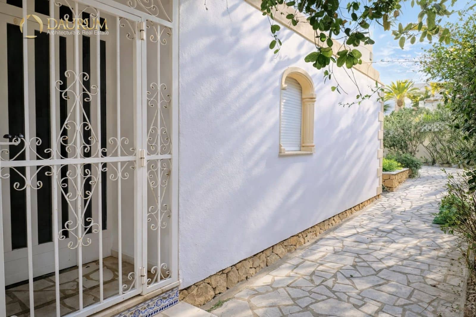 4 makuuhuone Huvila myytävänä paikassa Barranco Hondo mukana uima-altaan 
autotalli - 550 000 € (Ref: 9665261)