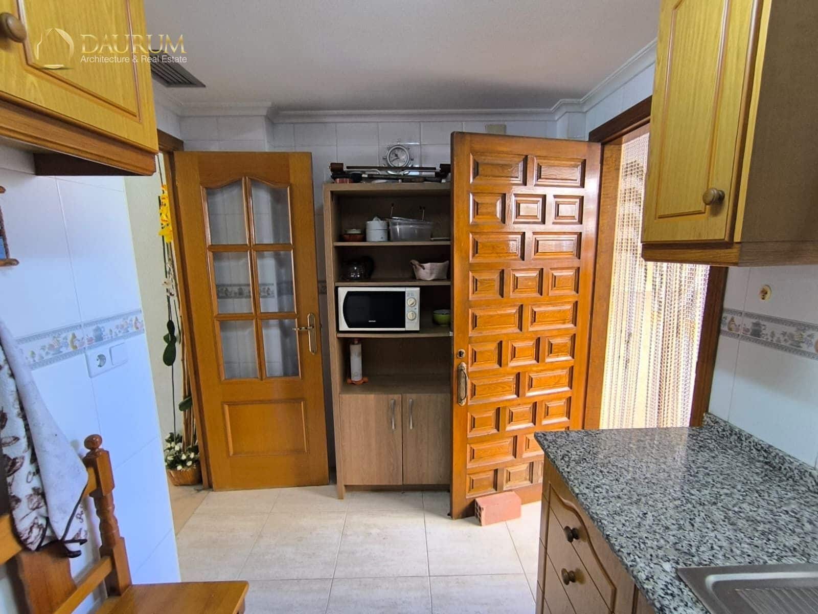 4 chambre Maison de Ville à vendre à Santa Pola avec piscine garage - 245 000 € (Ref: 9672084)