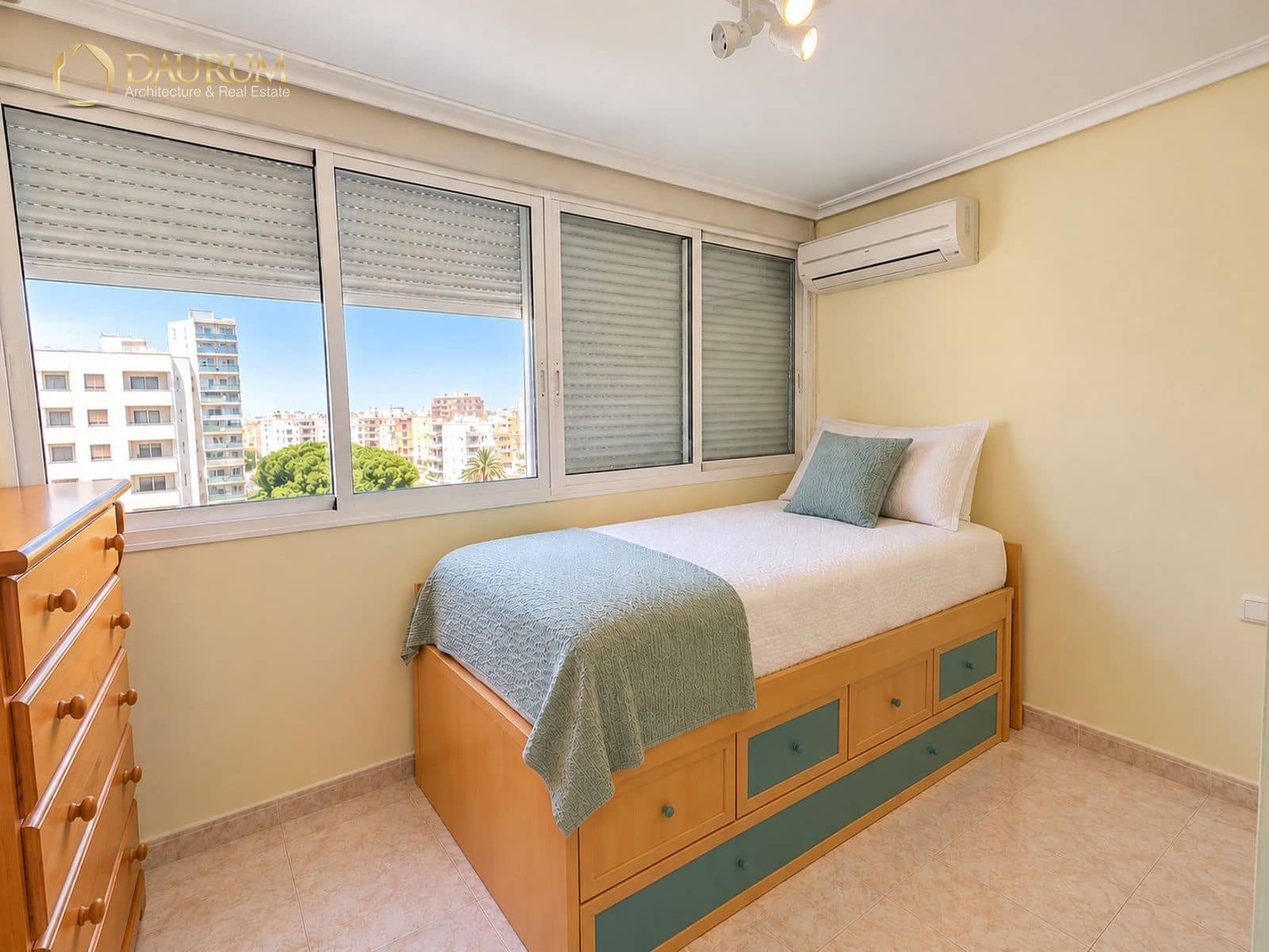 Casa de 4 habitaciones en Santa Pola en venta con piscina garaje - 265.000 € (Ref: 9672084)