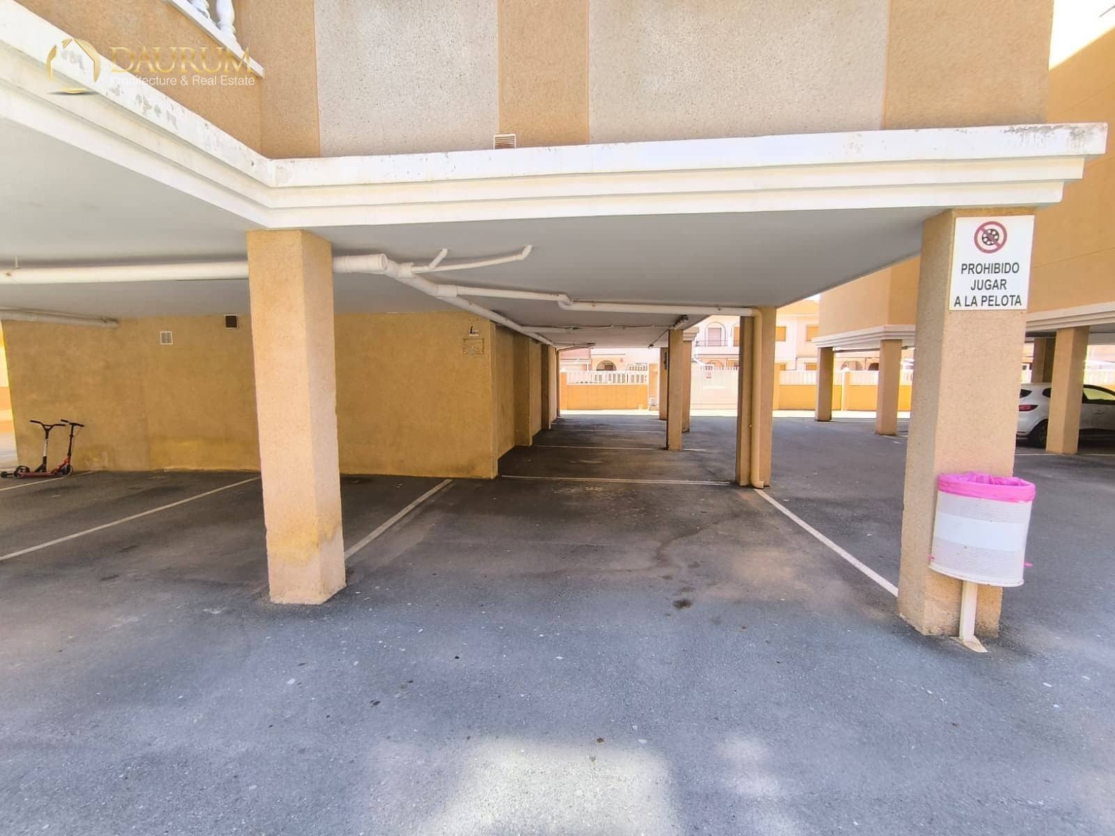 Casa de 4 habitaciones en Santa Pola en venta con piscina garaje - 265.000 € (Ref: 9672084)