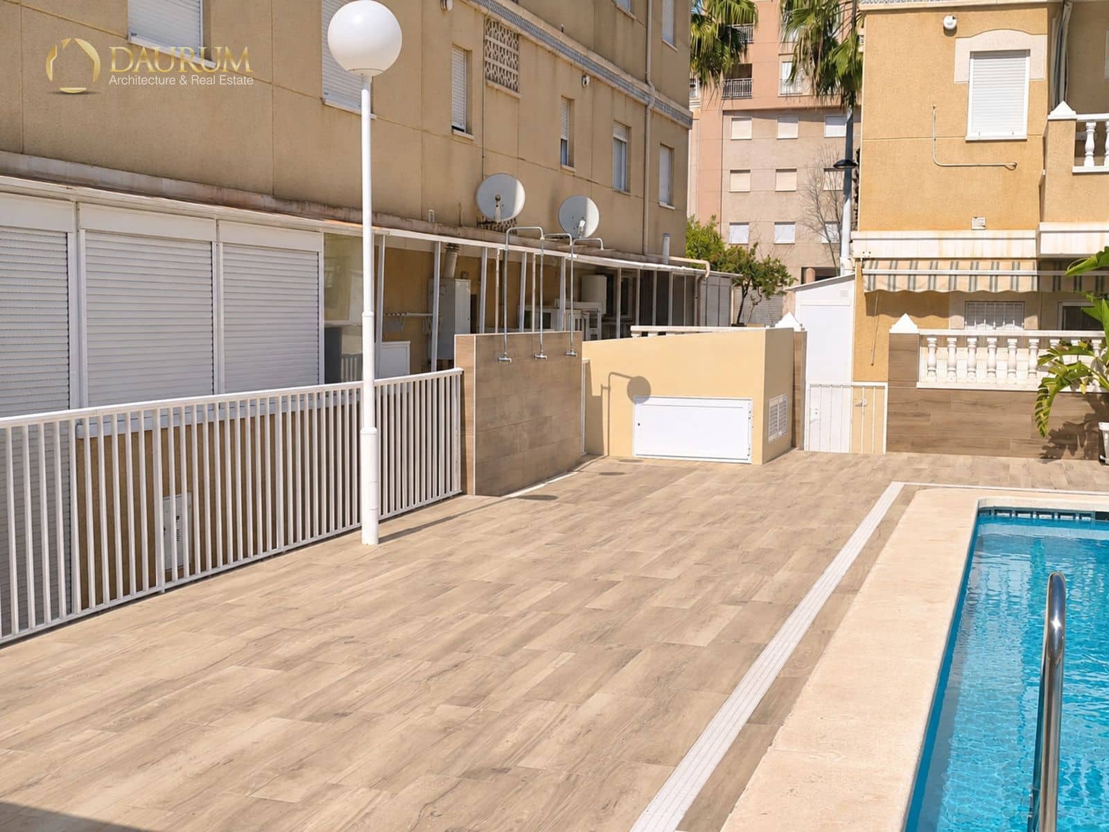 4 bedroom Townhouse for sale in Santa Pola with pool garage - € 265,000 (Ref: 9672084)