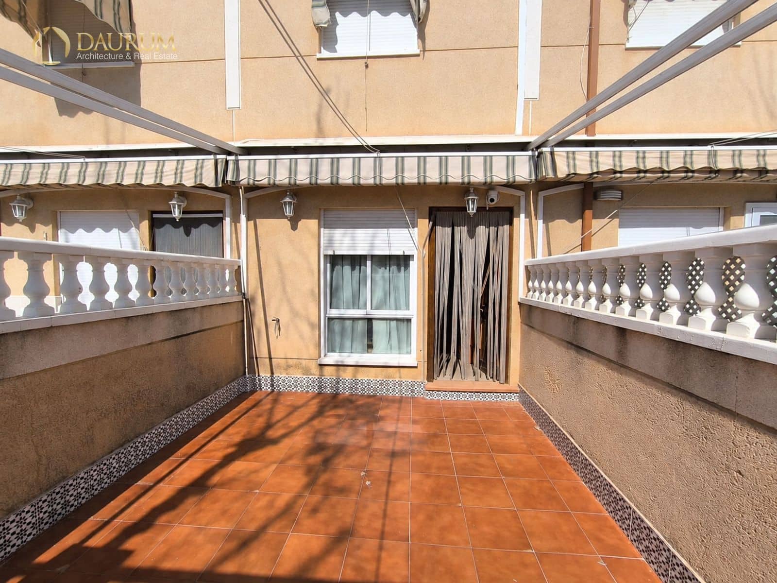 4 bedroom Townhouse for sale in Santa Pola with pool garage - € 265,000 (Ref: 9672084)