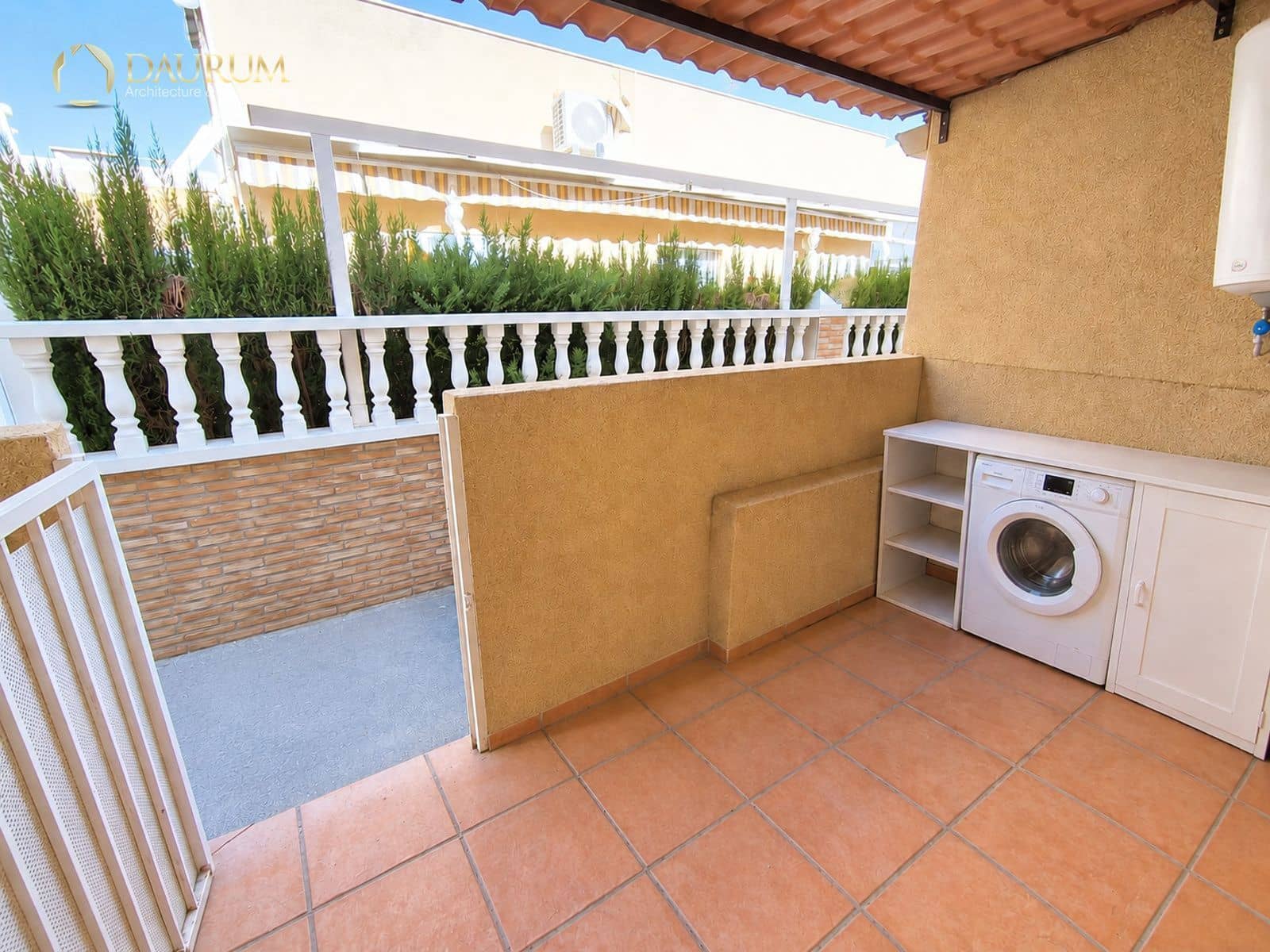 4 bedroom Townhouse for sale in Santa Pola with pool garage - € 265,000 (Ref: 9672084)