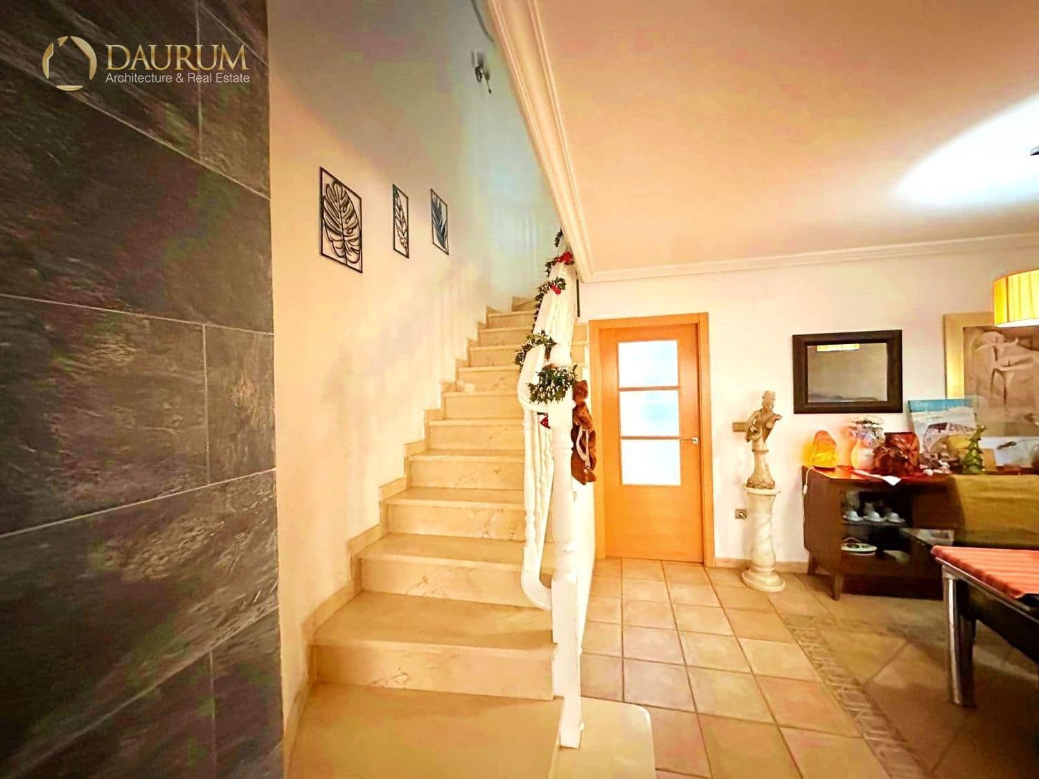 3 slaapkamer Huis te koop in Alicante stad met zwembad garage - € 460.000 (Ref: 9672085)