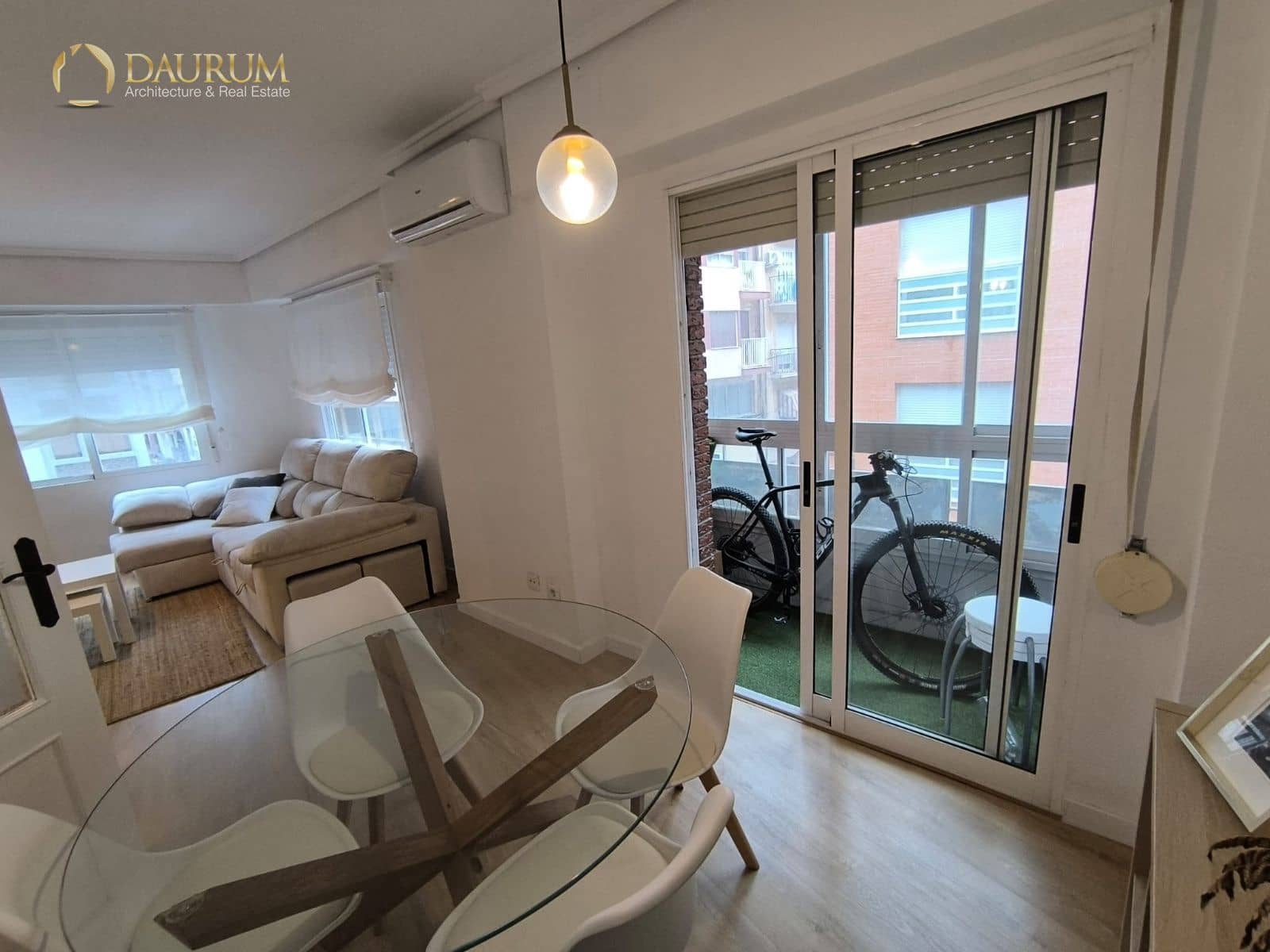 Piso de 2 habitaciones en Alicante / Alacant ciudad en venta - 250.000 € (Ref: 9675930)