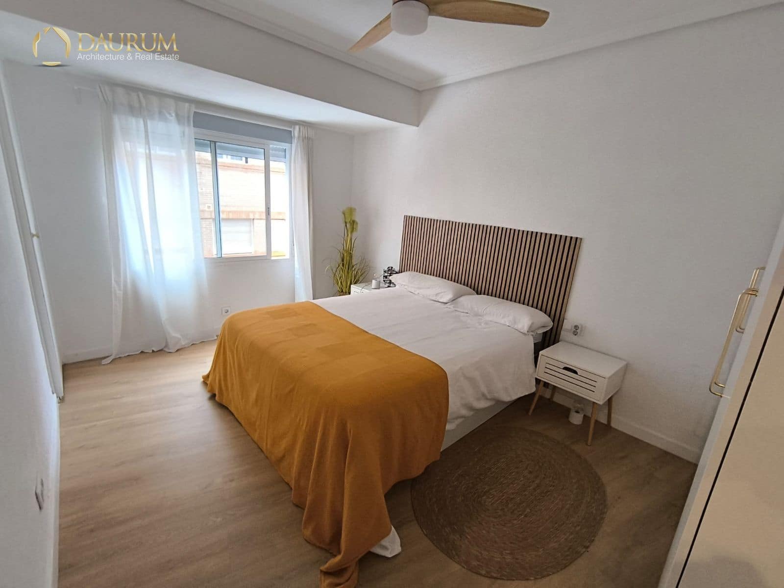 Piso de 2 habitaciones en Alicante / Alacant ciudad en venta - 250.000 € (Ref: 9675930)