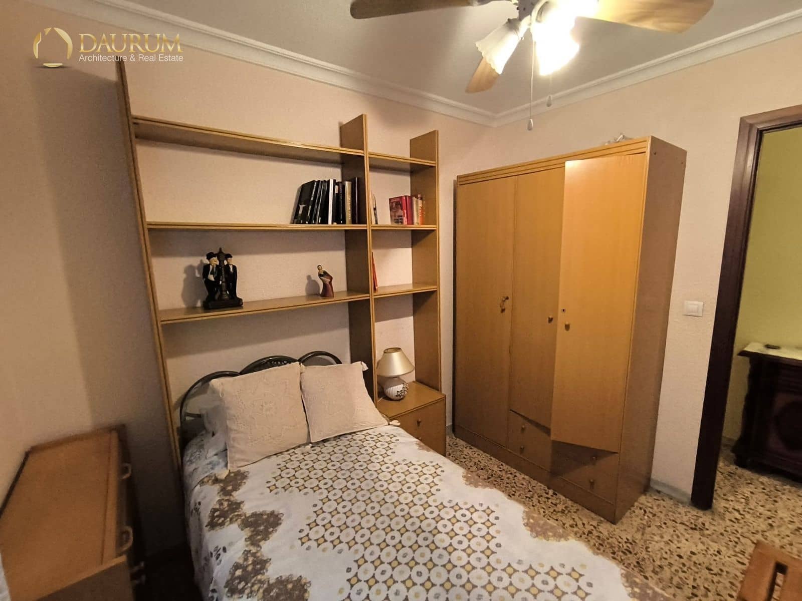 Piso de 3 habitaciones en Alicante / Alacant ciudad en venta con garaje - 186.000 € (Ref: 9675931)