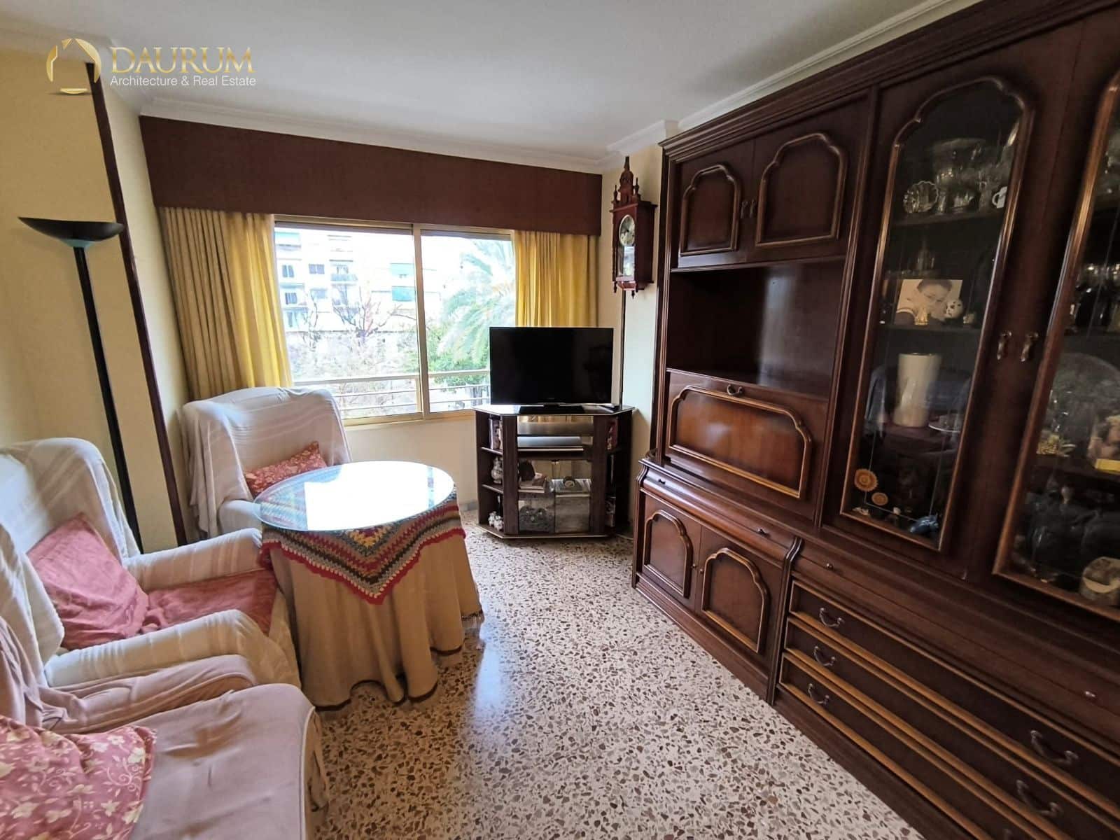 Piso de 3 habitaciones en Alicante / Alacant ciudad en venta con garaje - 186.000 € (Ref: 9675931)