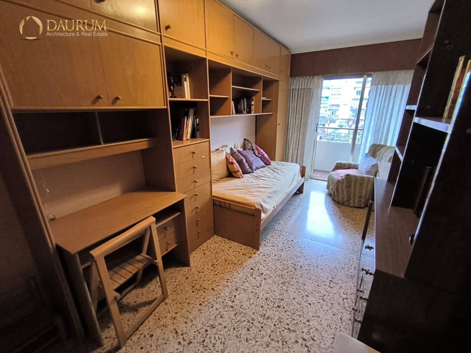 Piso de 3 habitaciones en Alicante / Alacant ciudad en venta con garaje - 186.000 € (Ref: 9675931)