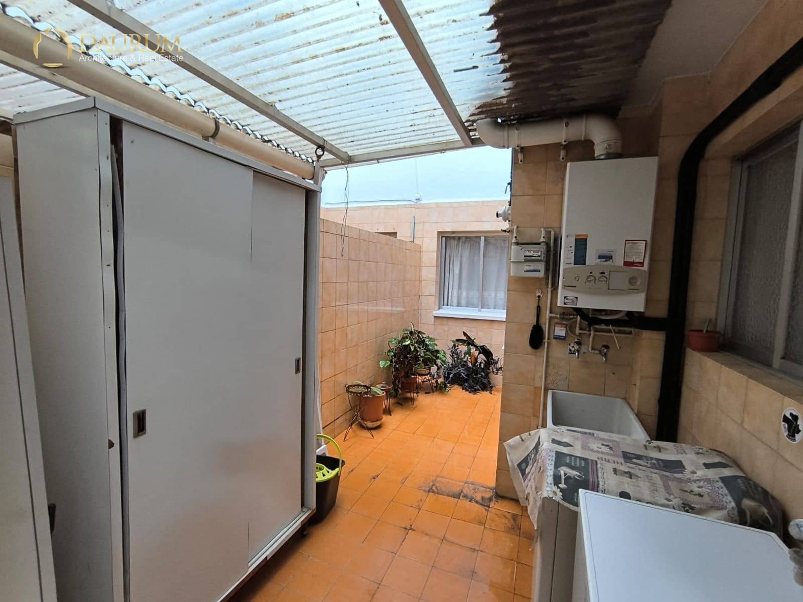 Piso de 3 habitaciones en Alicante / Alacant ciudad en venta con garaje - 186.000 € (Ref: 9675931)