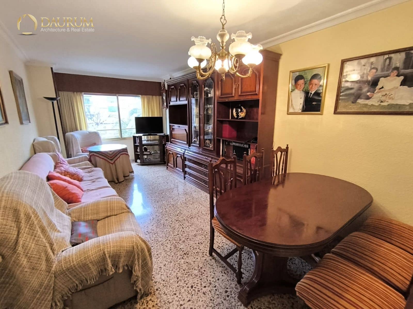 Piso de 3 habitaciones en Alicante / Alacant ciudad en venta con garaje - 186.000 € (Ref: 9675931)