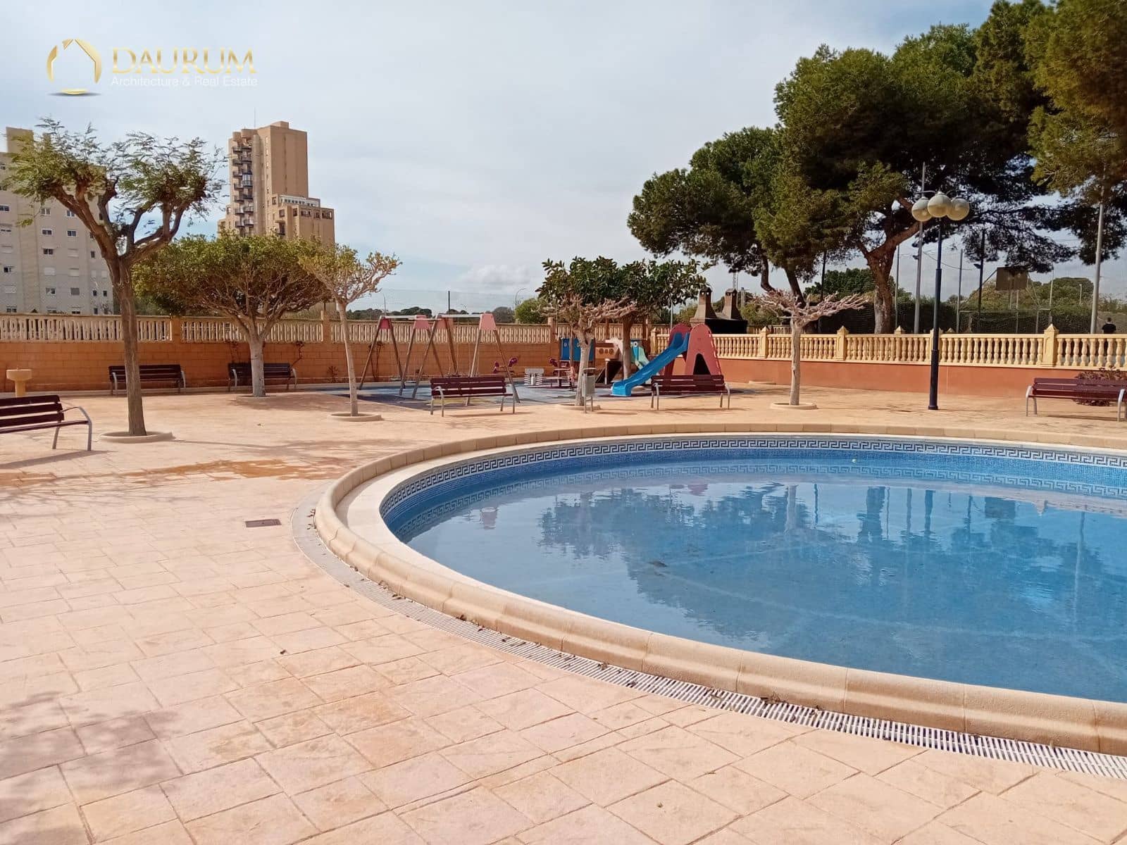 Flat for sale in Playa de Muchavista with pool - € 199,000 (Ref: 9685768)