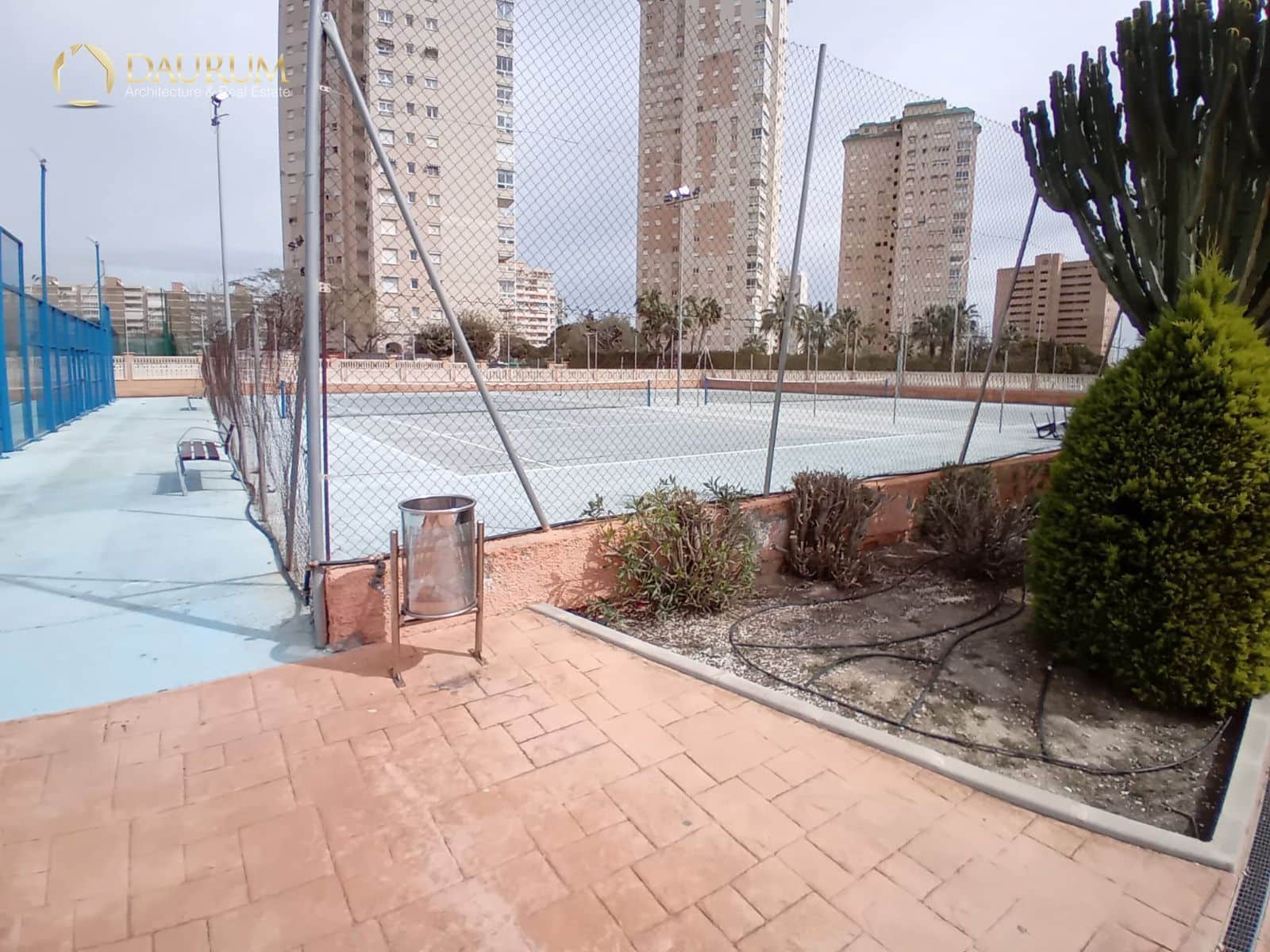 Flat for sale in Playa de Muchavista with pool - € 199,000 (Ref: 9685768)