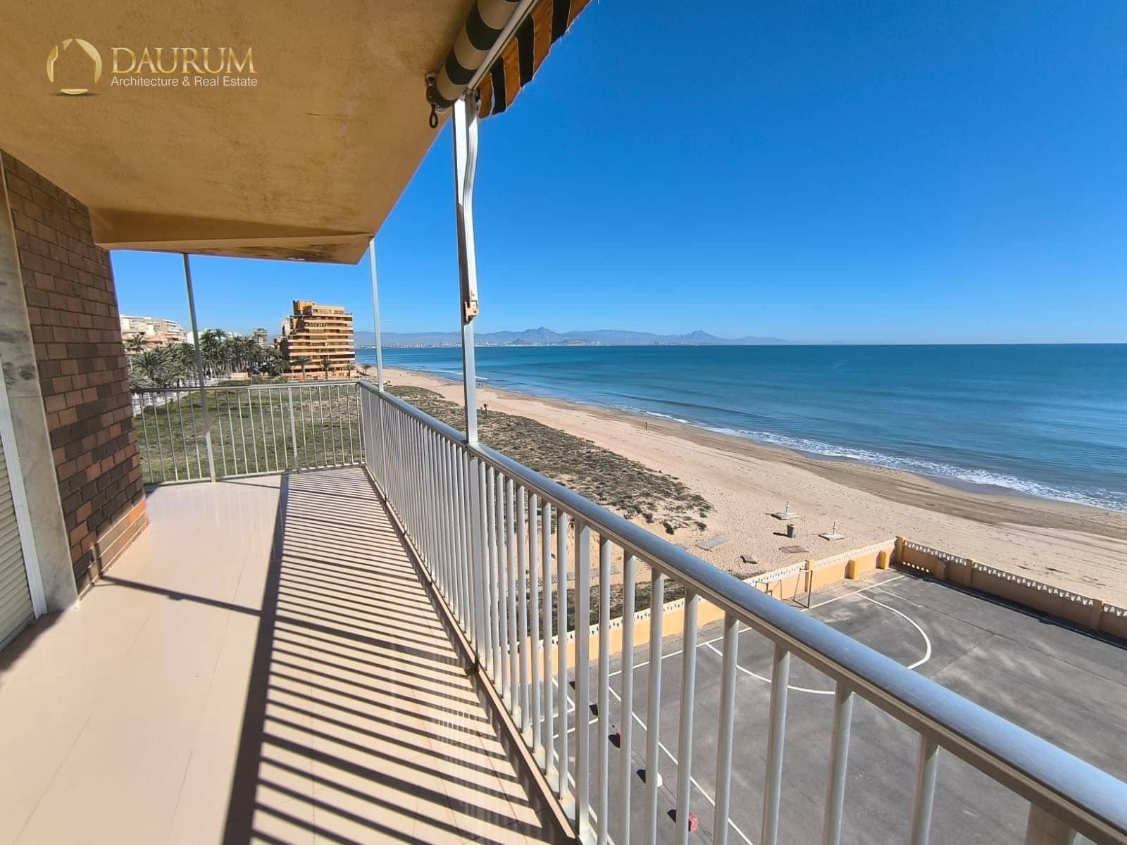 Piso de 3 habitaciones en Arenales del Sol en venta con garaje - 316.000 € (Ref: 9688436)