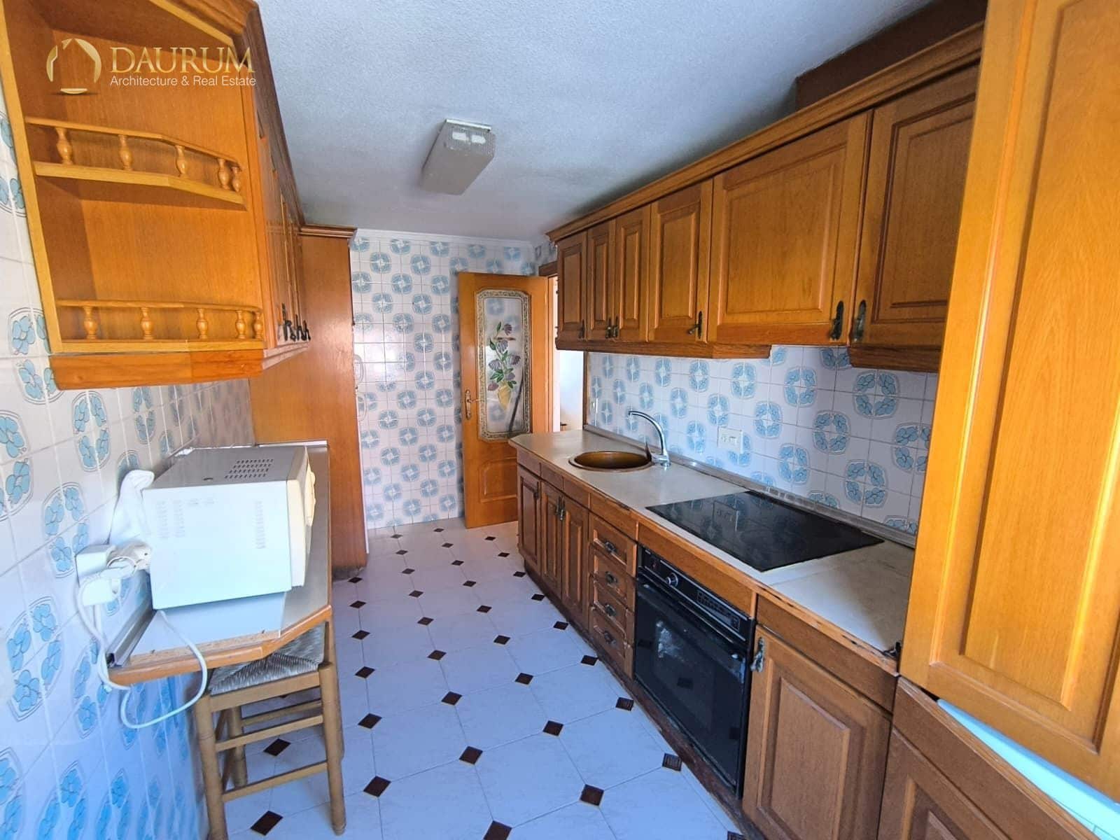 Piso de 3 habitaciones en Arenales del Sol en venta con garaje - 316.000 € (Ref: 9688436)