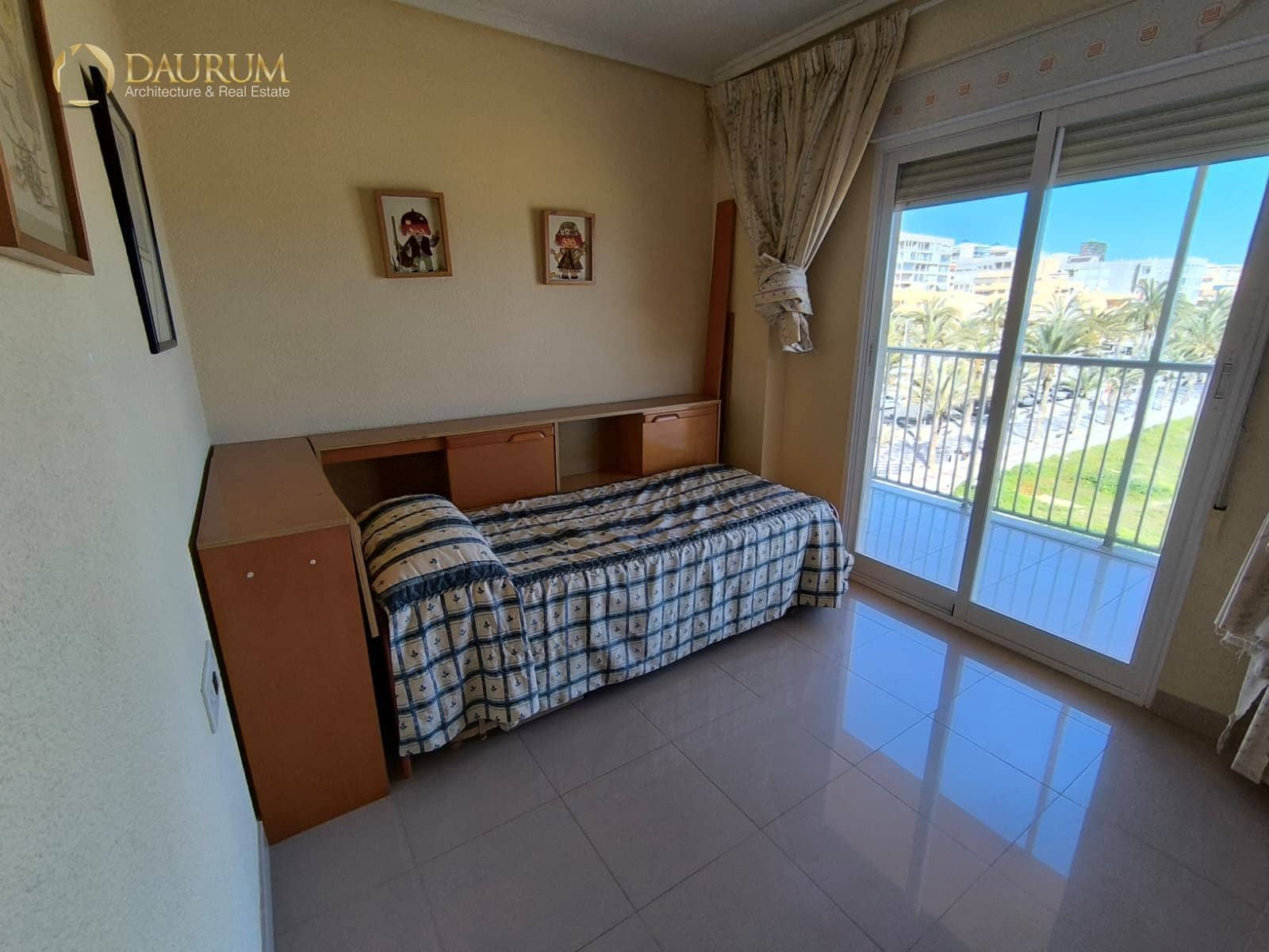 Piso de 3 habitaciones en Arenales del Sol en venta con garaje - 316.000 € (Ref: 9688436)