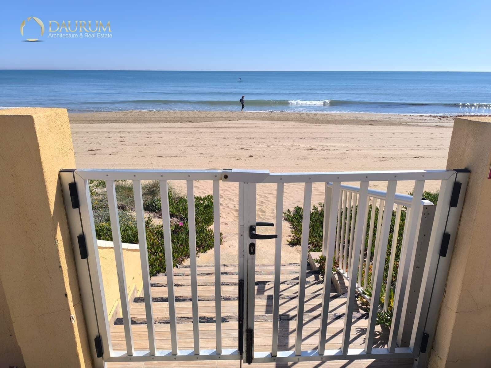 Piso de 3 habitaciones en Arenales del Sol en venta con garaje - 316.000 € (Ref: 9688436)