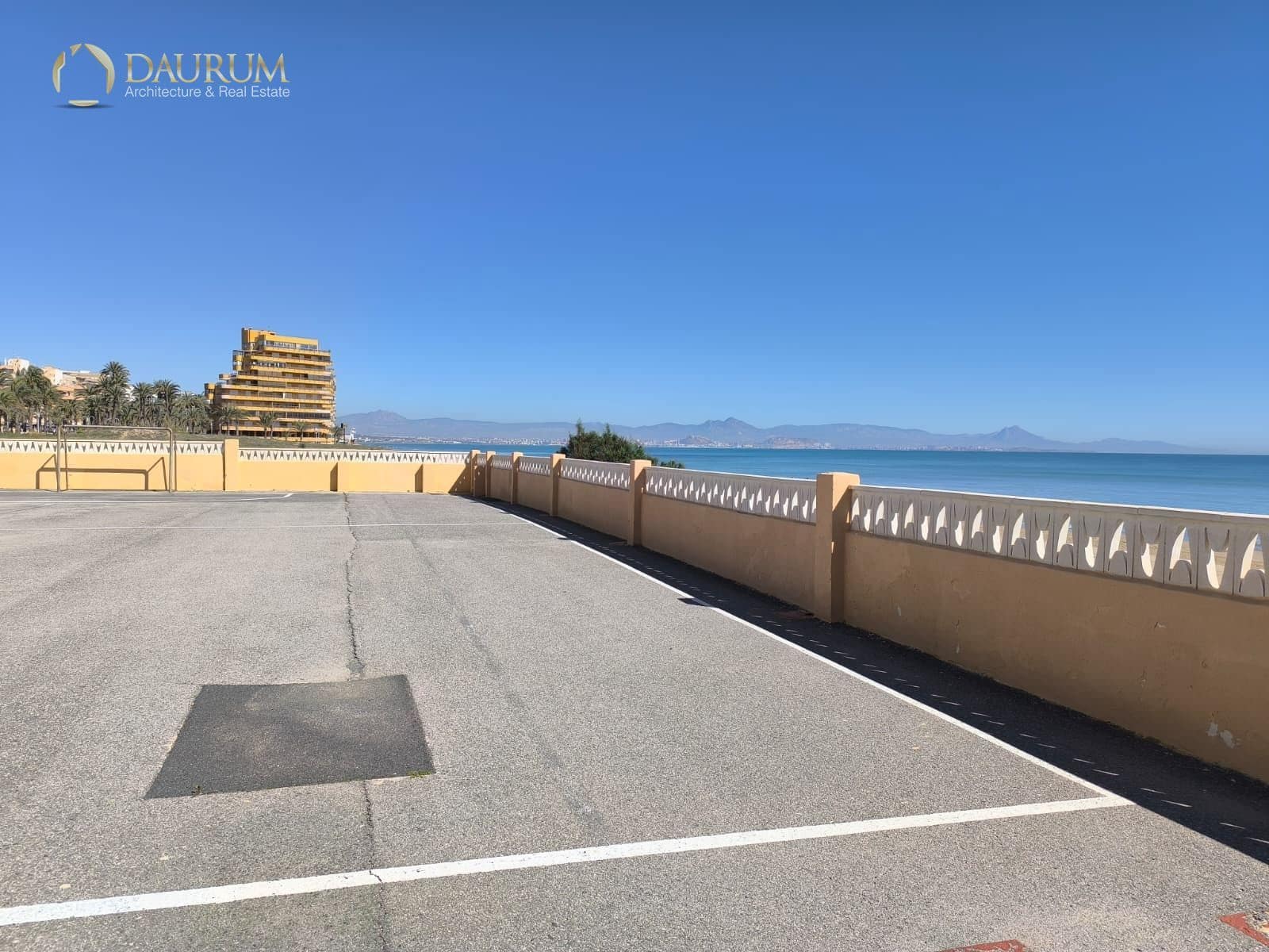 Piso de 3 habitaciones en Arenales del Sol en venta con garaje - 316.000 € (Ref: 9688436)