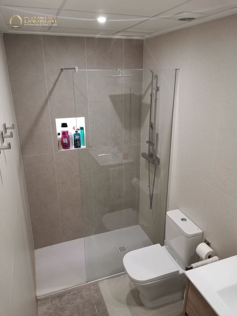 2 bedroom Flat for sale in El Altet with pool garage - € 196,000 (Ref: 9694136)