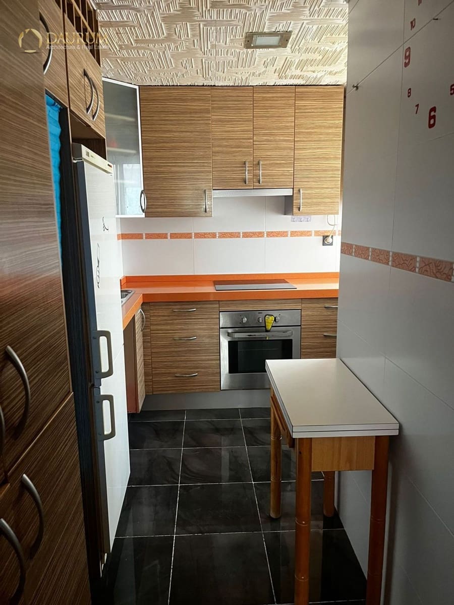 3 bedroom Flat for sale in Jijona / Xixona - € 105,000 (Ref: 9713601)